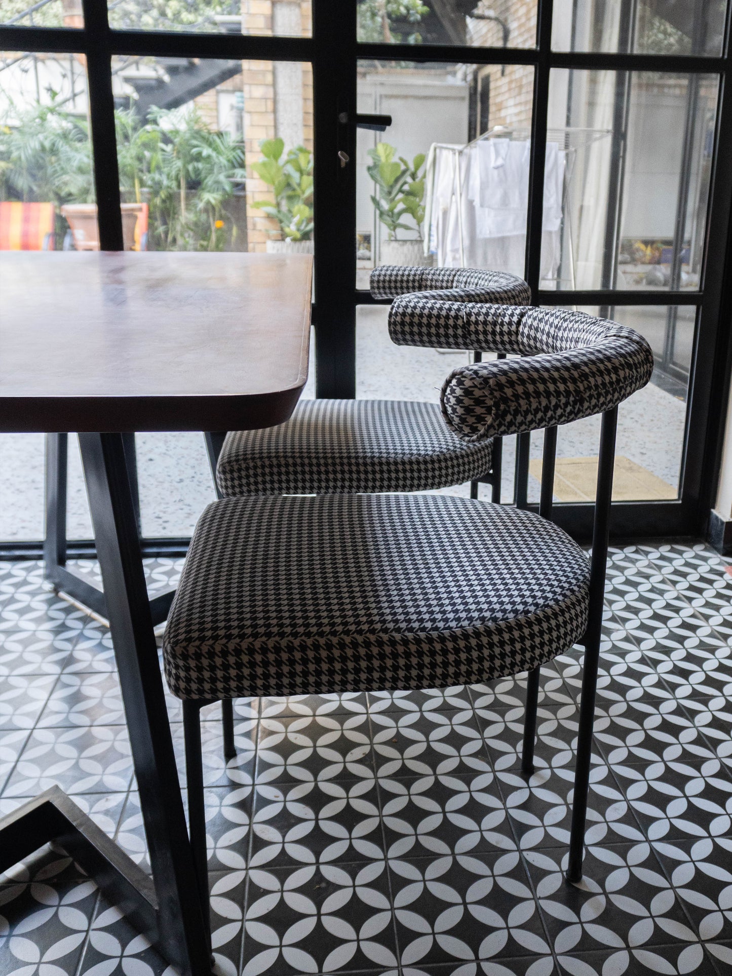 Sahar Breakfast Table Set