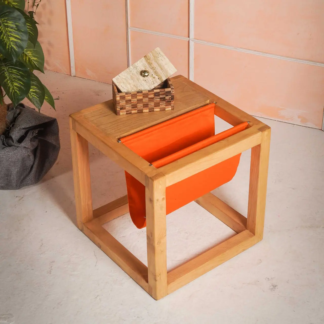 U-Table, tables