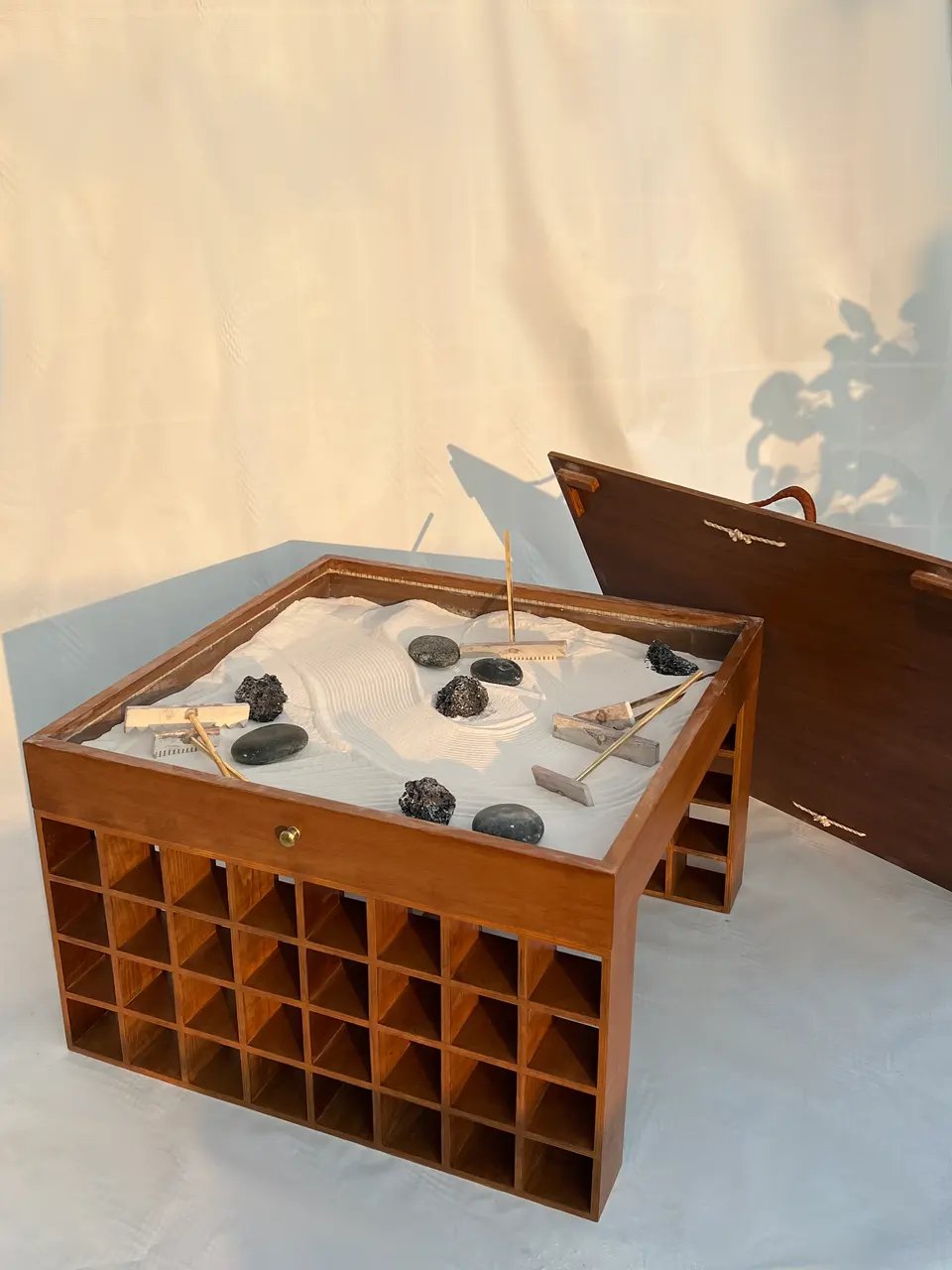 Zen Table, tables